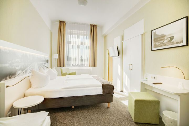 Room 55 of 114