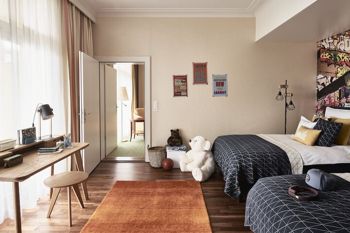 Room 3 of 129