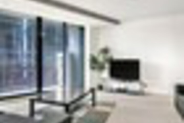 Room 14 of 27