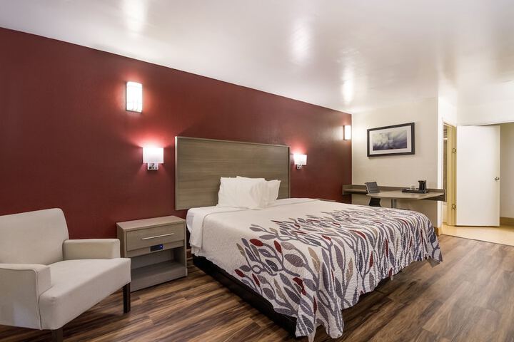 Room 5 of 34