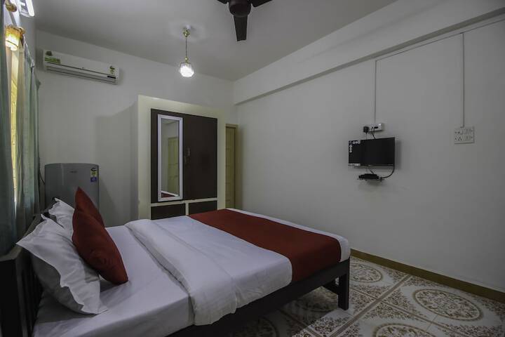 Room 7 of 11