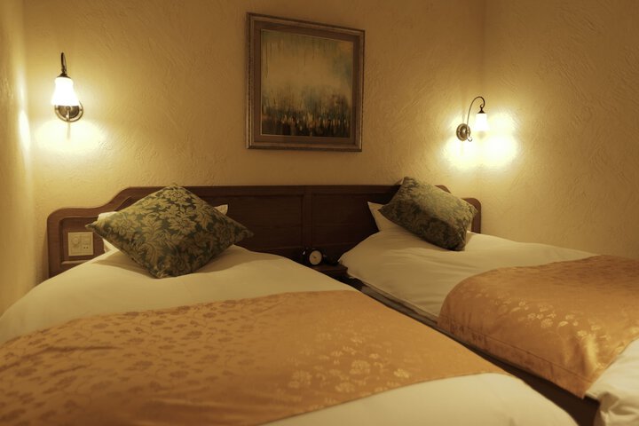 Room 14 of 79