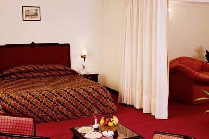 Room 37 of 95