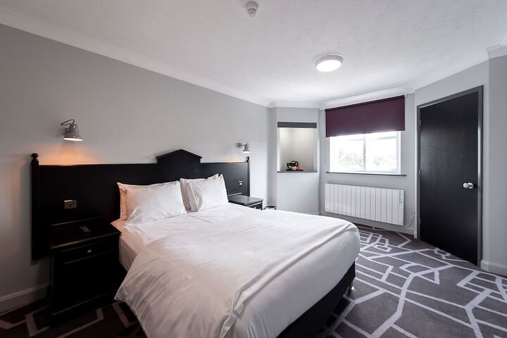 Room 10 of 61