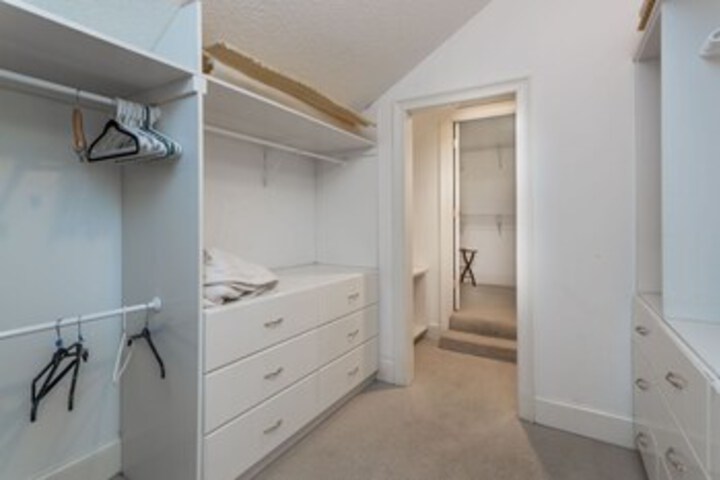 Room 42 of 48