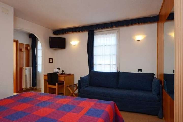 Room 7 of 21