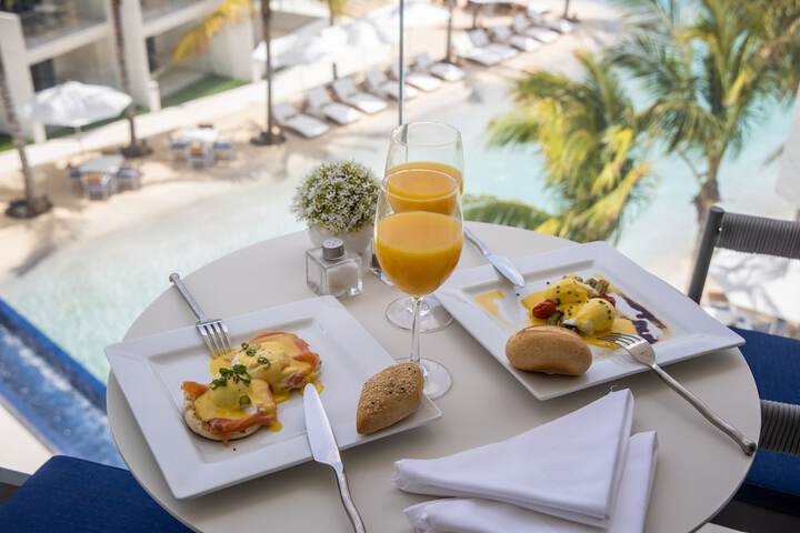 Breakfast/Coffee Service 76 of 100