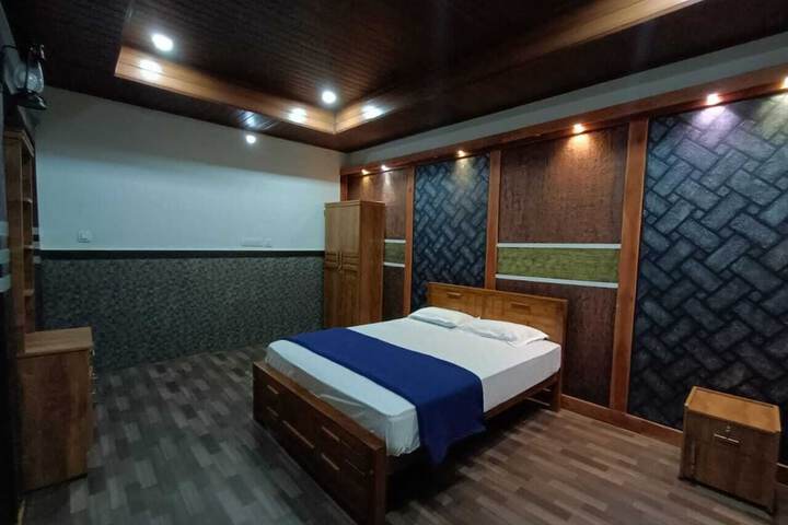 Room 7 of 23