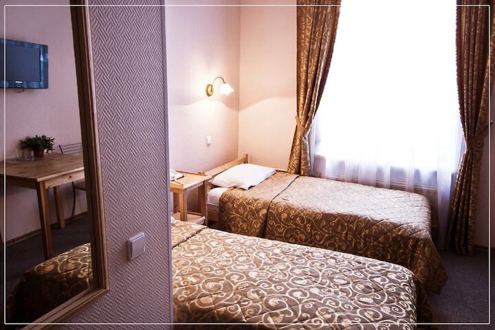 Room 9 of 21