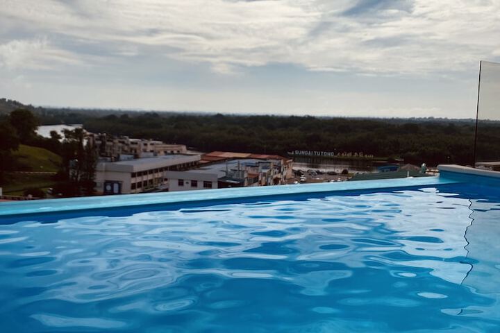 Pool 36 of 58