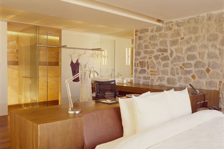 Room 7 of 57