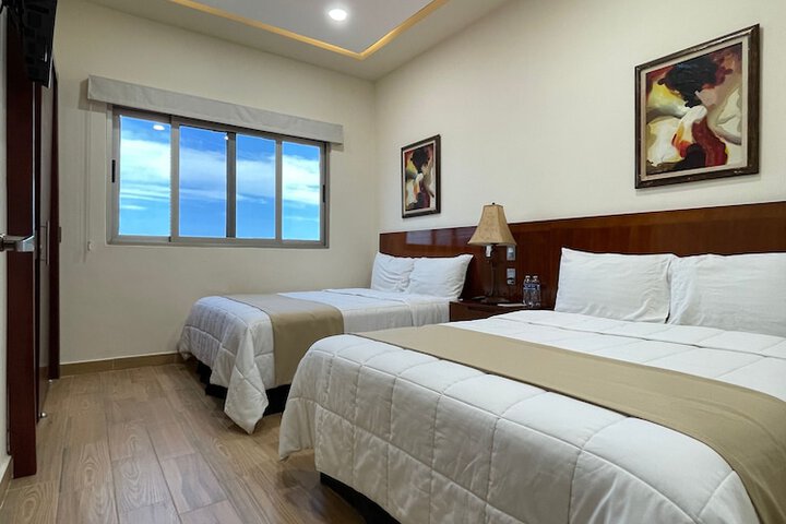 Room 3 of 21