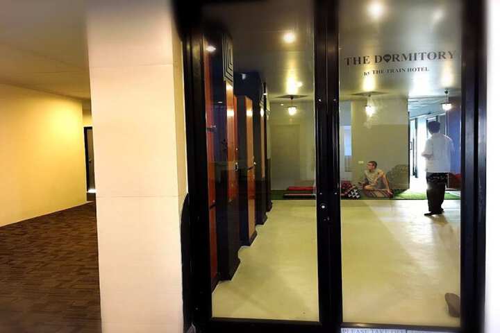 Room 4 of 42