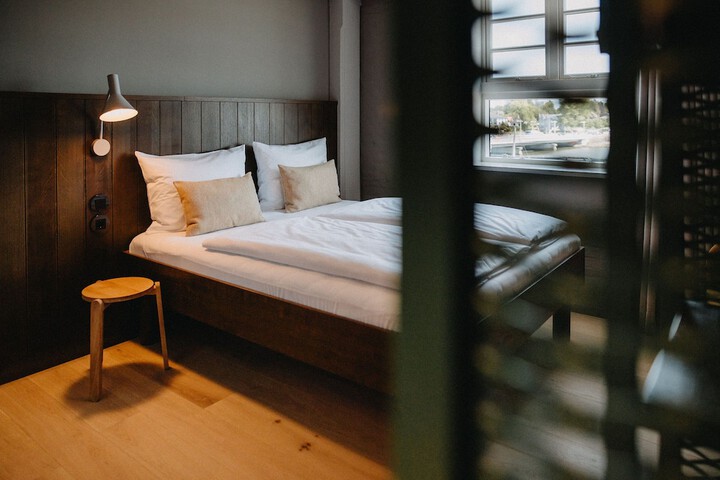 Room 20 of 42