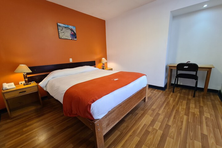 Room 28 of 67
