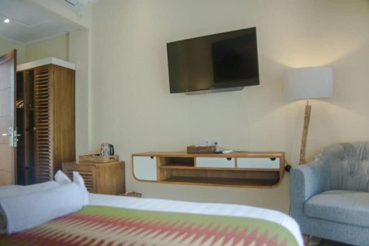 Room 9 of 43