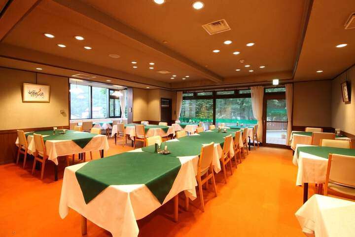 Dining Photos