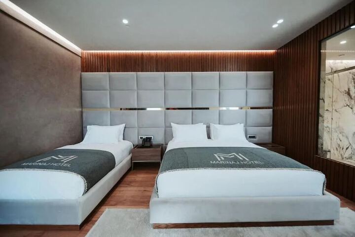 Room 7 of 52