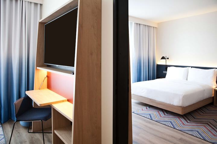 Room 14 of 59