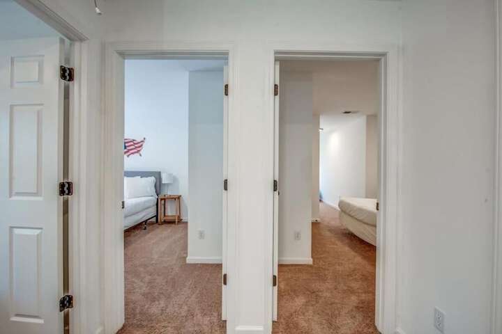 Room 2 of 32