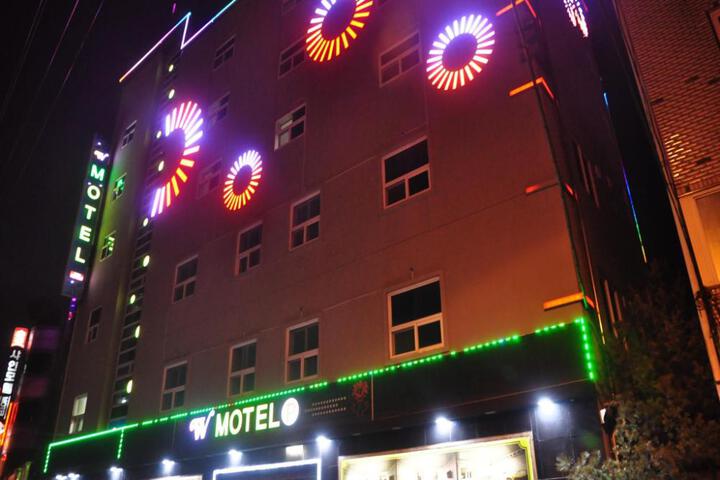 W Motel Andong