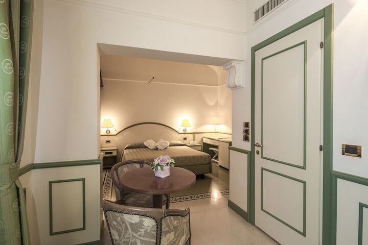 Room 4 of 50
