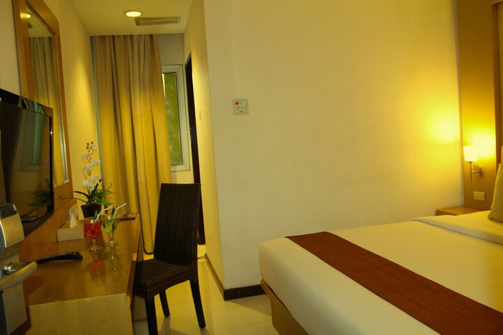 Room 8 of 54
