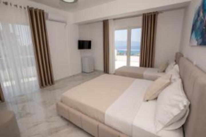 Room 9 of 9