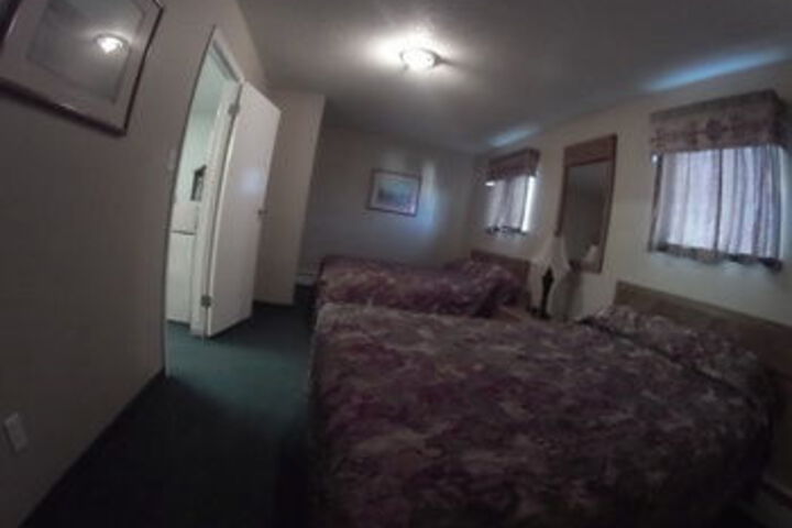 Room 10 of 35