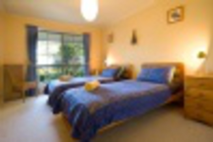 Room 52 of 96