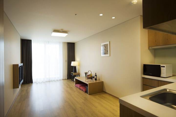 Room 22 of 66