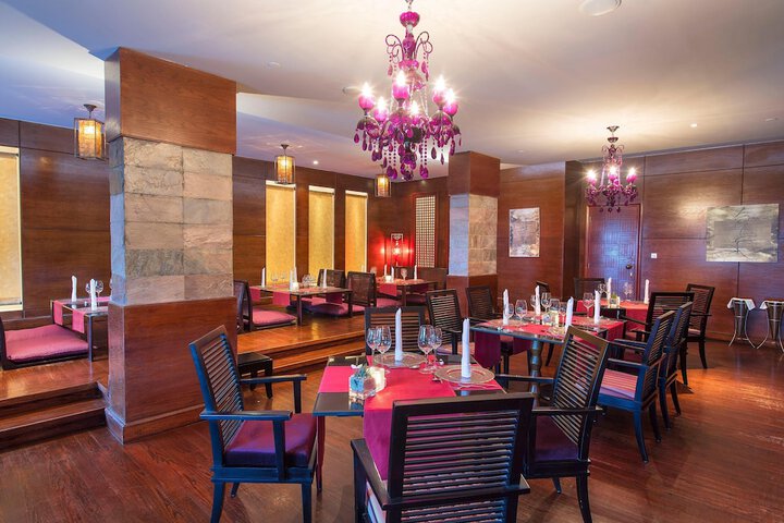 Dining 88 of 105