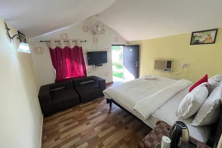 Room 3 of 23
