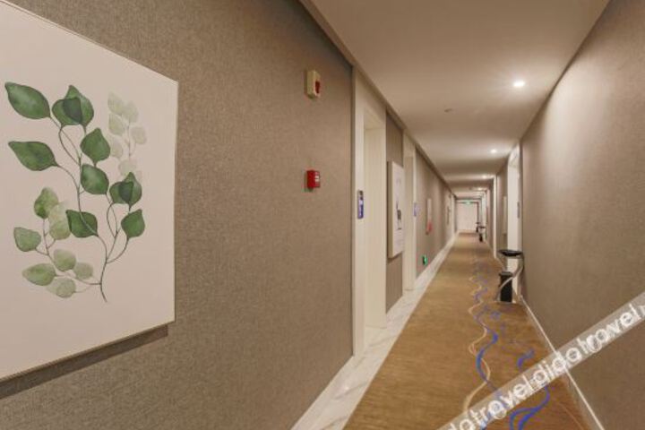 Hotel Interior 22 of 39