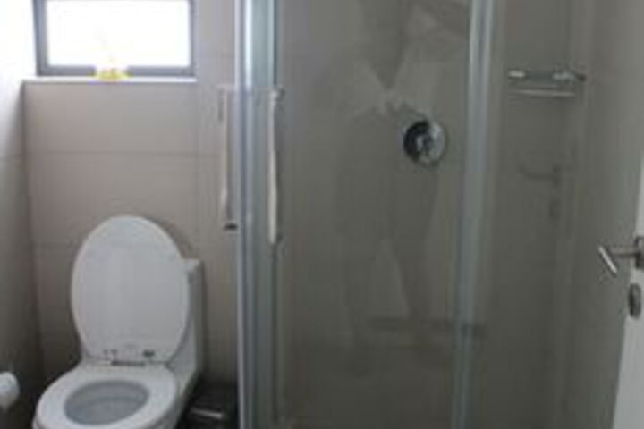 Room 4 of 20