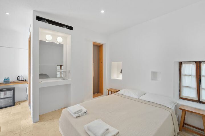 Room 16 of 31
