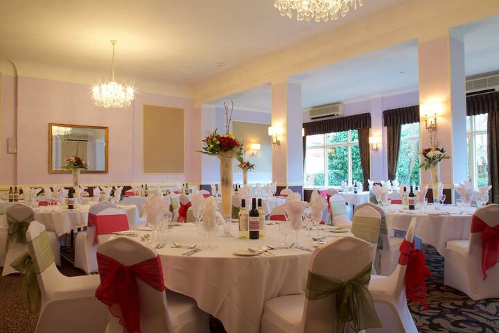 Ballroom/Hall 46 of 73