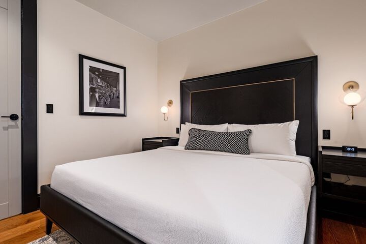 Room 81 of 341