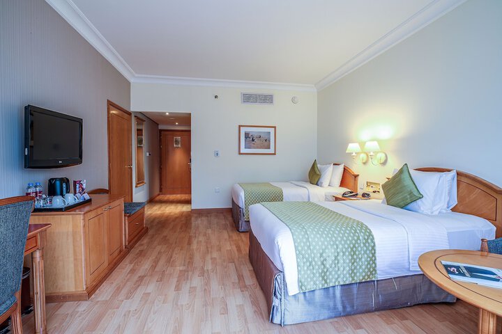 Room 12 of 97