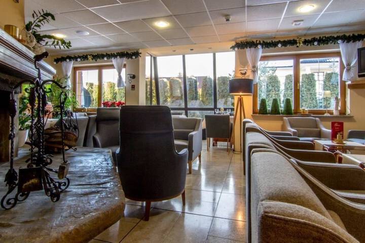 Guest Lobby