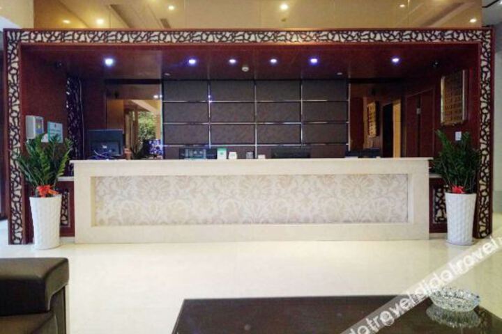 Hotel Interior 26 of 38