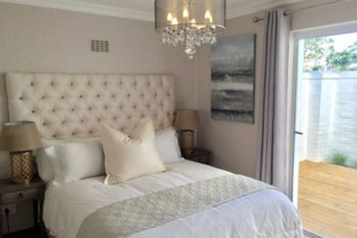 Room 52 of 164