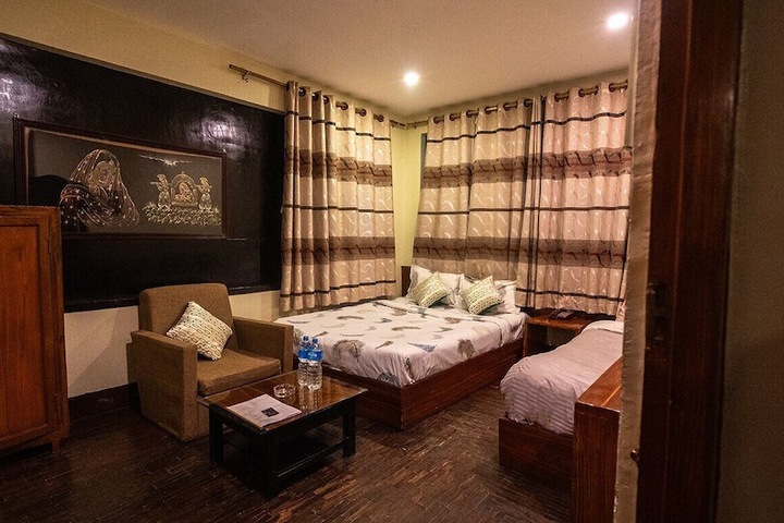 Room 53 of 122