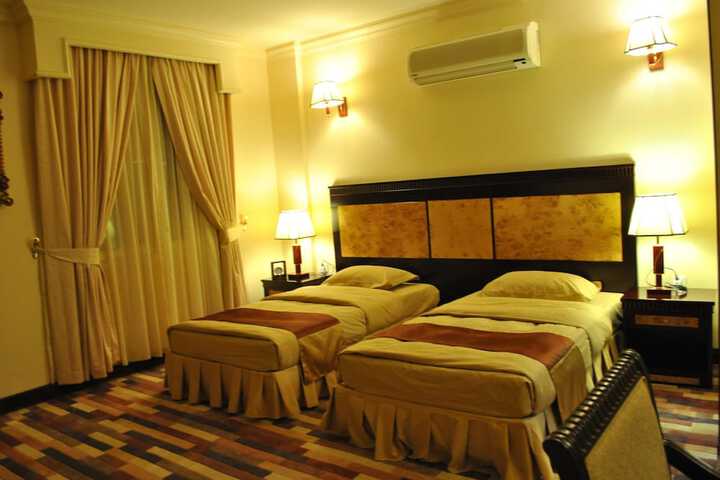Room 15 of 18