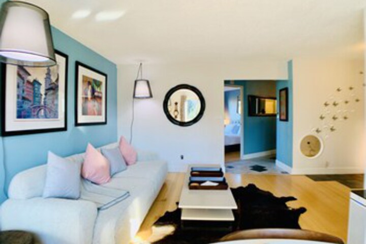 Room 11 of 21