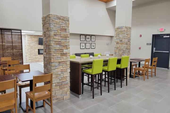 Breakfast area