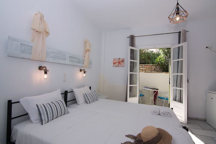 Room 72 of 161