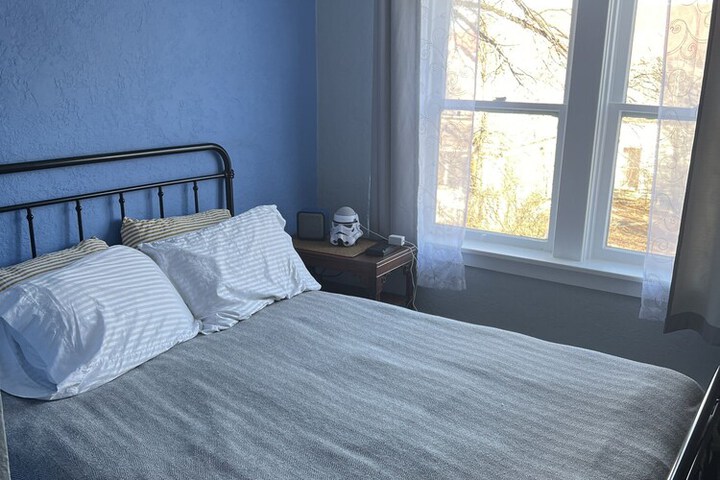 Room 15 of 99