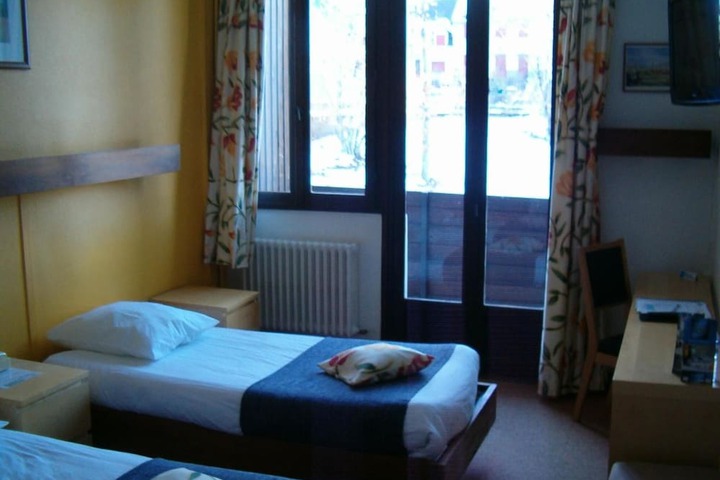 Room 10 of 54
