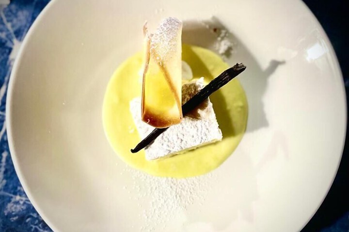 Dining 43 of 63